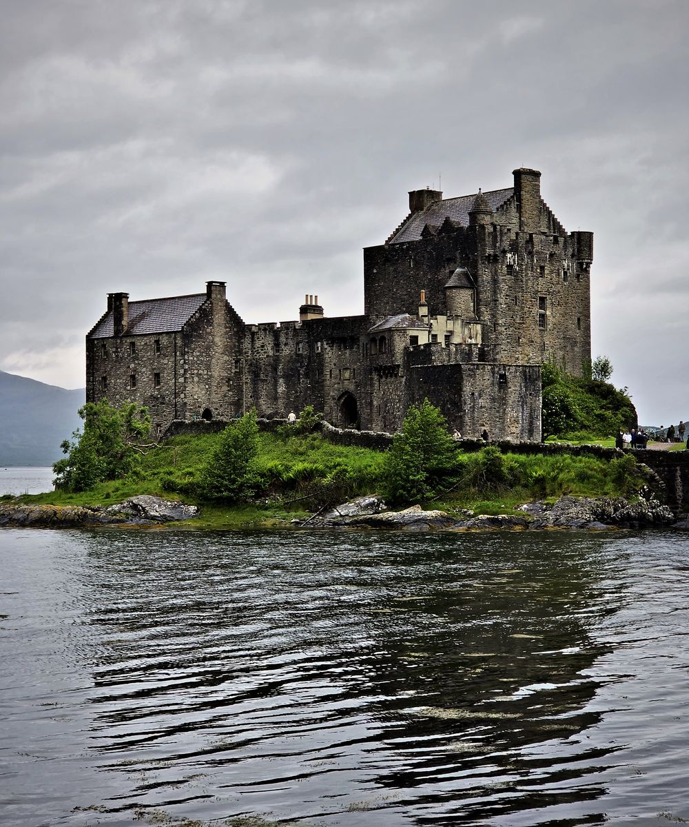 Eilean Donan Castle on the water